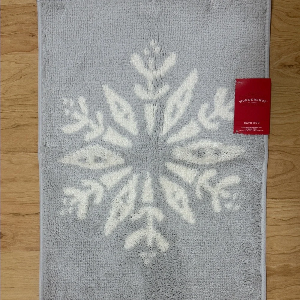Wondershop Gray Snowflake Bath Mat New
